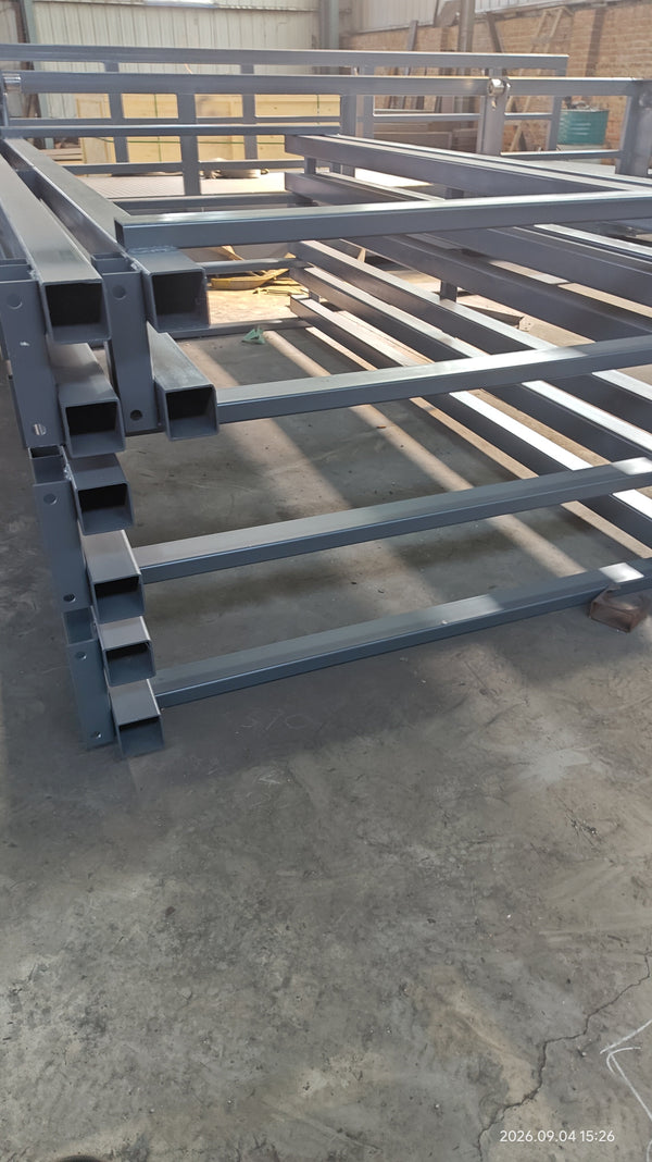 Beacon Industries custom hydraulic guide rail lift – 7×3m platform, 10.5m net lifting height